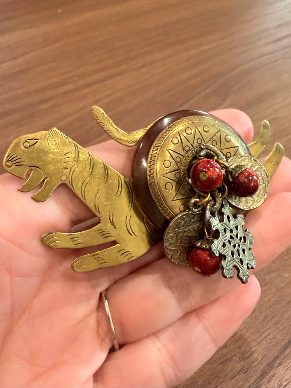 VTG Antique Victorian Style Brass tiger Dangle Charm Brooch Pin Unique RARE